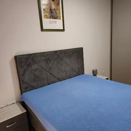 Point Apartment