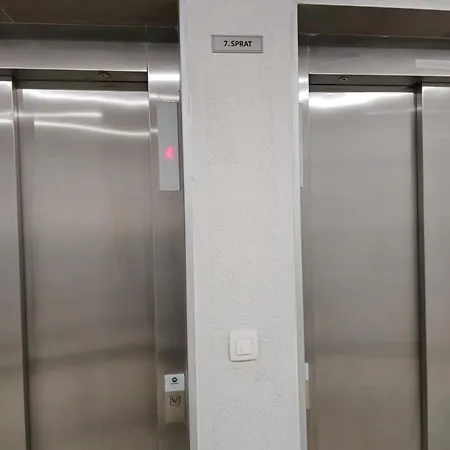 Point Apartment