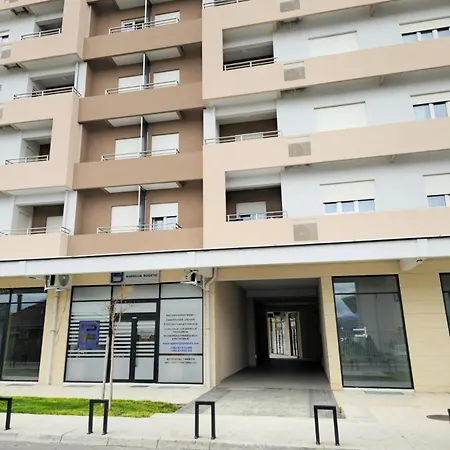 Apartment Point
